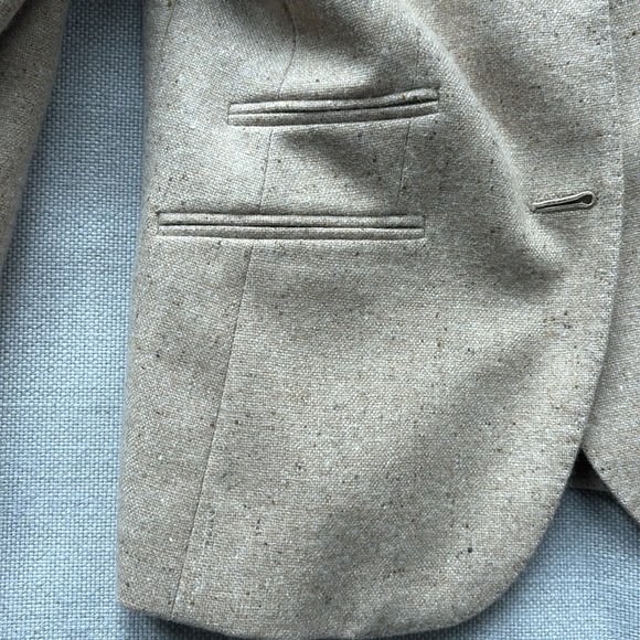 Kiton women’s blazer, size 40 - Picture 2 of 5